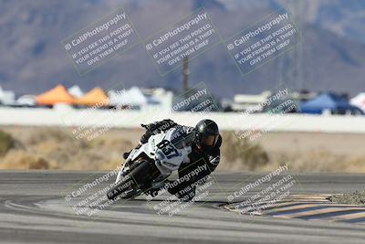 media/Dec-07-2025-CVMA (Sun) [[3e7d2de5dc]]/Race 7-Formula Lightweight Twins Shootout/